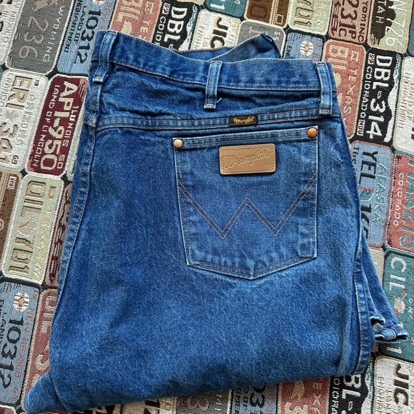 Modern men’s cowboy cuts - Picture 1 of 3